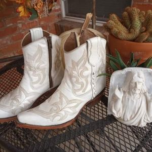 White Western Ankle boots